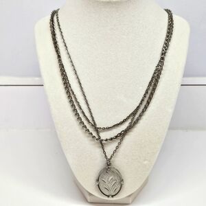 VINTAGE Multiple Strand Layered Large Etched Silver Tone Pendant Necklace